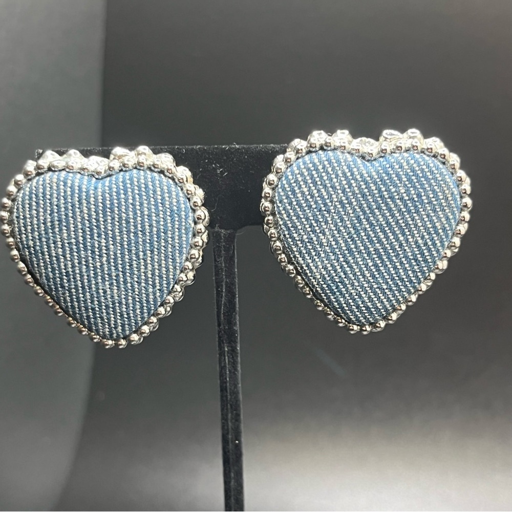Ellen Designs denim heart clip on earrings from the 1990’s. High quality